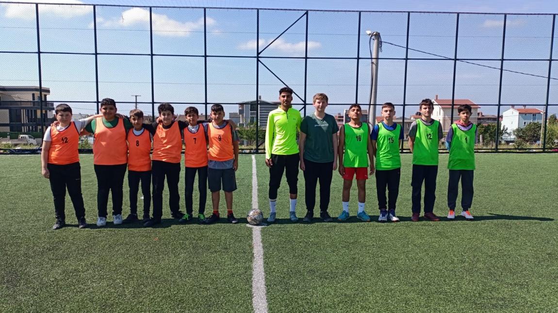 Sınıflar Arası Okul Futbol Turnuvası Şampiyonu 8/D Sınıfı...